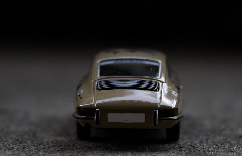 Tomica Limited Vintage LV-110 1/64 Porsche 911